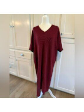 Black/red horizontal stripe v neck. Its a dress/muumuu with no size or style tag